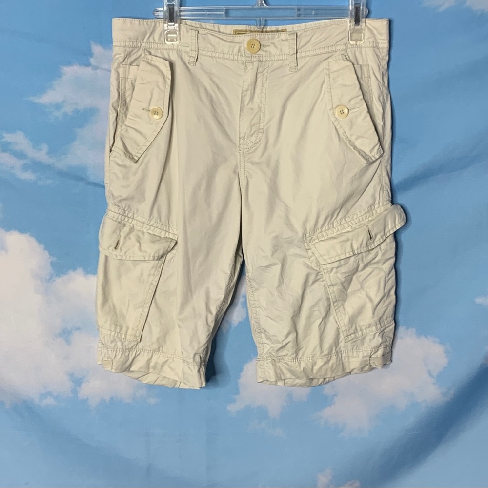 Guess- The Classic Khaki Cargo Shorts size 29